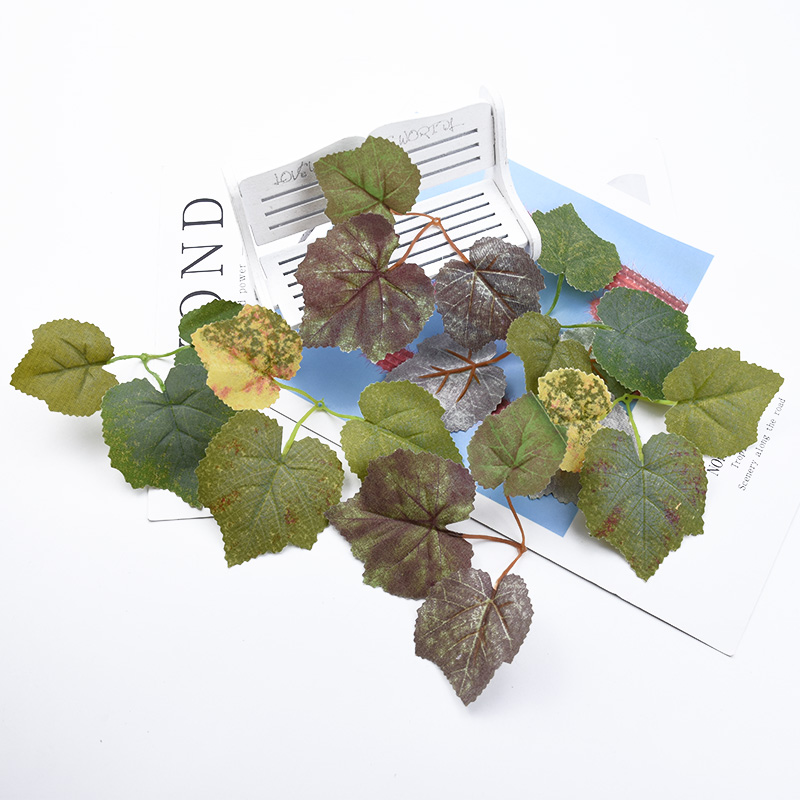 30/100 pcs Silk Maple Leaf Wed - Artificial Hanging Plants recension och pris